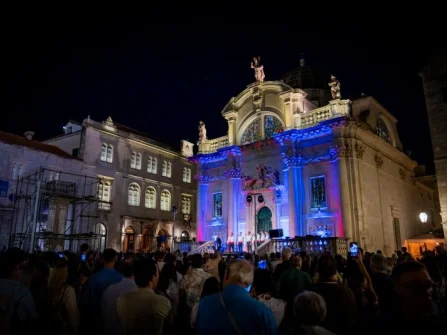 Opis slike